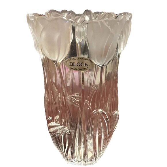 Vintage BLOCK Retired Frosted Tulip 8" Vase 24% Full Lead Crystal New In Box - Picture 1 of 10